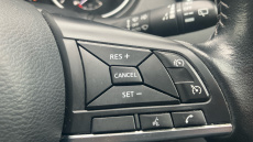 Nissan Qashqai 1.3 DiG-T N-Connecta 5dr Petrol Hatchback